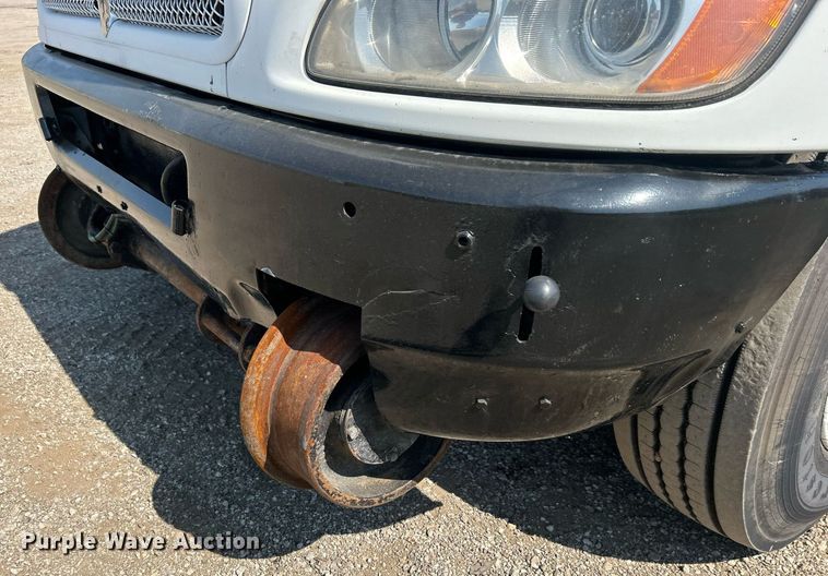 image for item EG1134 2009 Kenworth  T270 crane truck