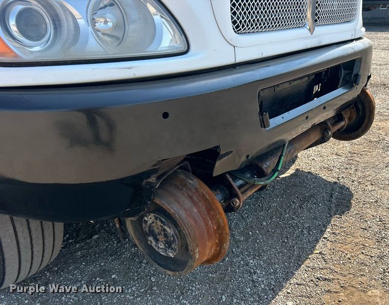 image for item EG1134 2009 Kenworth  T270 crane truck