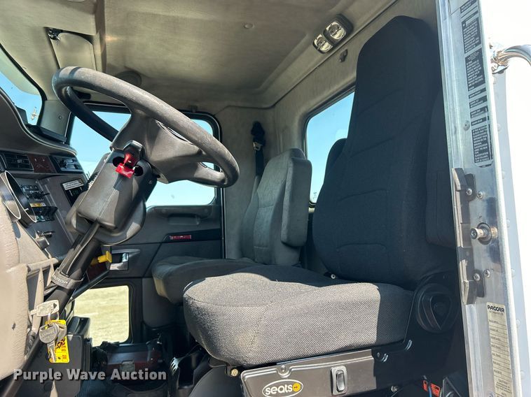 image for item EG1134 2009 Kenworth  T270 crane truck