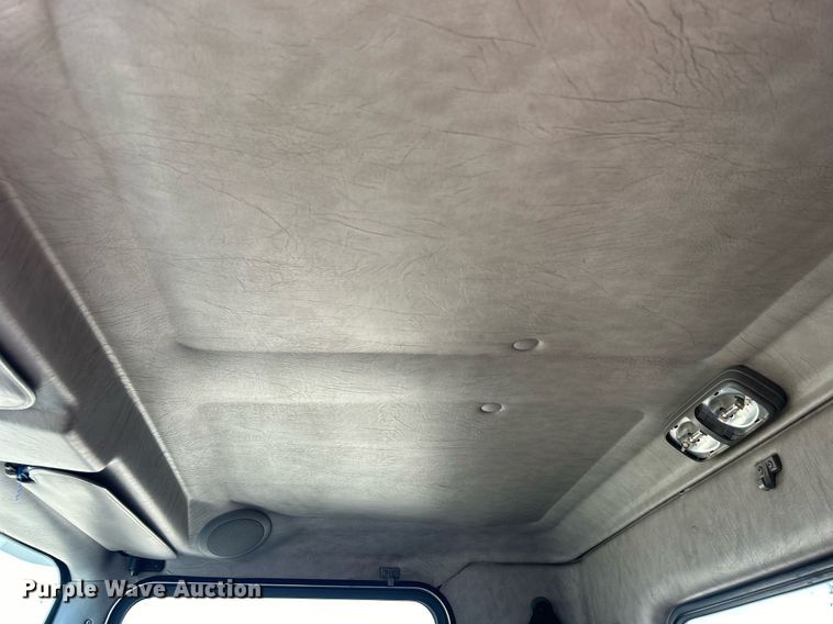 image for item EG1134 2009 Kenworth  T270 crane truck