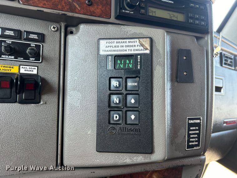 image for item EG1134 2009 Kenworth  T270 crane truck