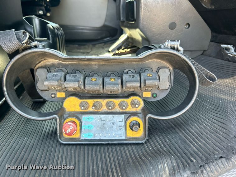 image for item EG1134 2009 Kenworth  T270 crane truck