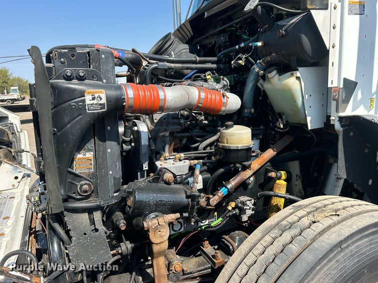 image for item EG1134 2009 Kenworth  T270 crane truck