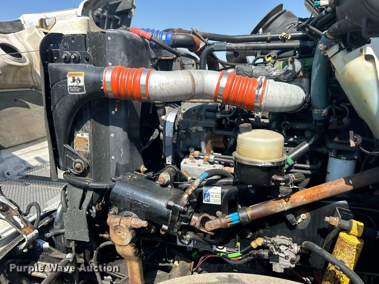 image for item EG1134 2009 Kenworth  T270 crane truck