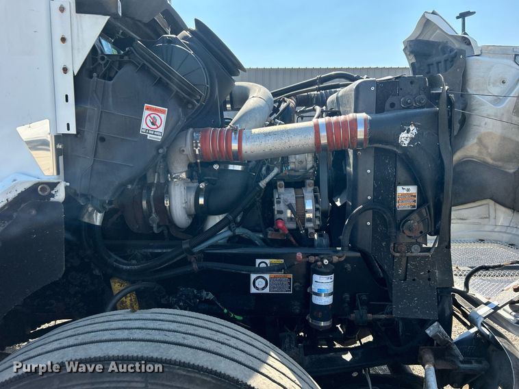 image for item EG1134 2009 Kenworth  T270 crane truck