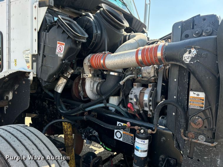 image for item EG1134 2009 Kenworth  T270 crane truck