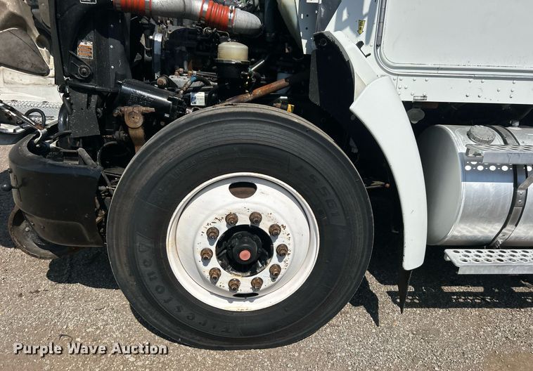 image for item EG1134 2009 Kenworth  T270 crane truck