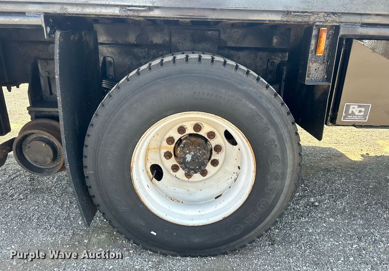 image for item EG1134 2009 Kenworth  T270 crane truck