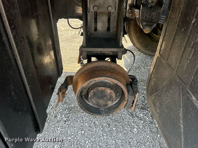 image for item EG1134 2009 Kenworth  T270 crane truck