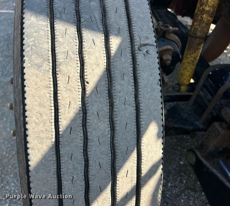 image for item EG1134 2009 Kenworth  T270 crane truck