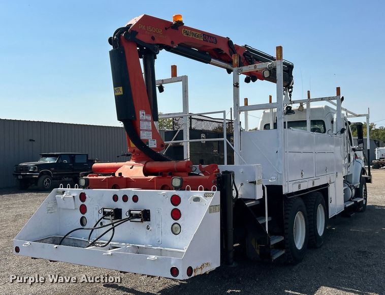 image for item EG1135 2007 Freightliner  Business Class M2 crane truck