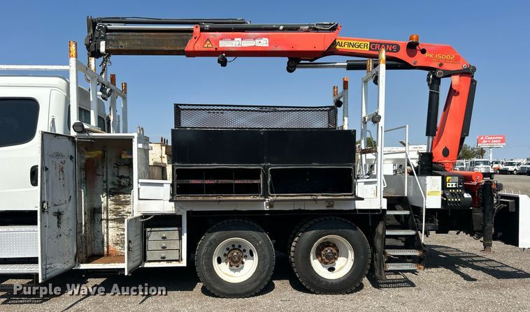 image for item EG1135 2007 Freightliner  Business Class M2 crane truck