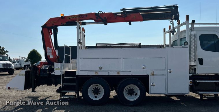 image for item EG1135 2007 Freightliner  Business Class M2 crane truck