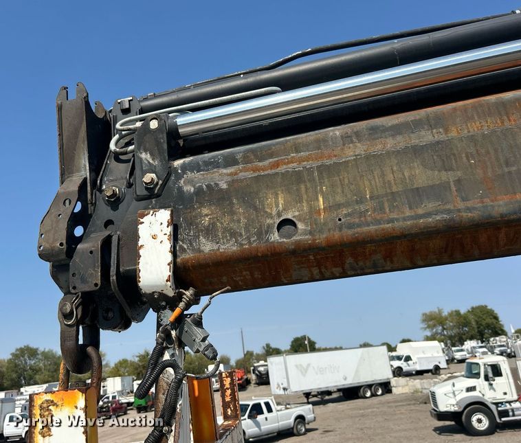 image for item EG1135 2007 Freightliner  Business Class M2 crane truck