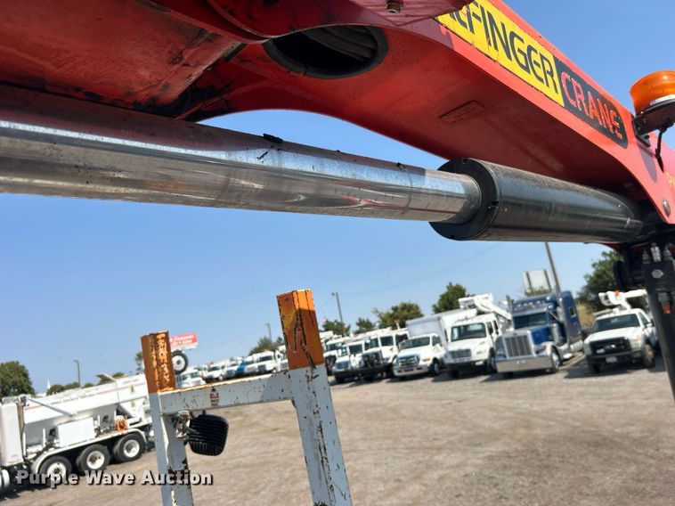 image for item EG1135 2007 Freightliner  Business Class M2 crane truck