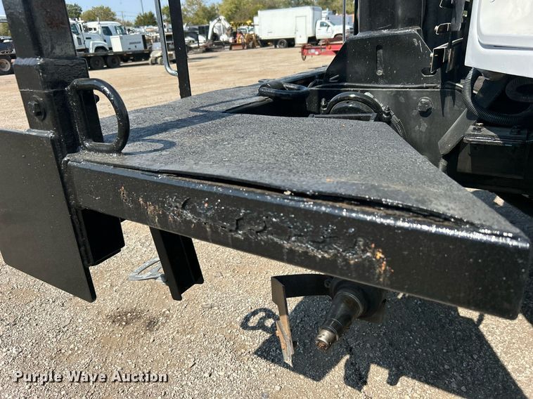 image for item EG1135 2007 Freightliner  Business Class M2 crane truck