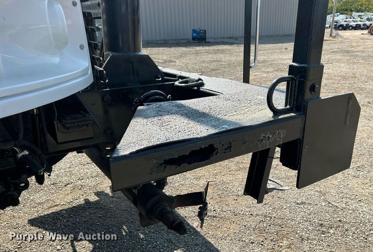 image for item EG1135 2007 Freightliner  Business Class M2 crane truck