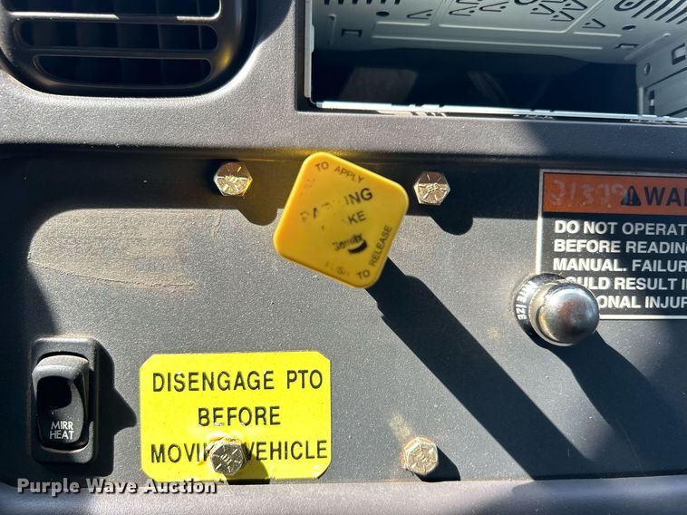 image for item EG1135 2007 Freightliner  Business Class M2 crane truck
