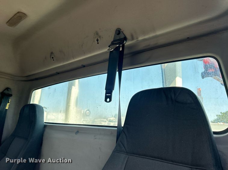image for item EG1135 2007 Freightliner  Business Class M2 crane truck