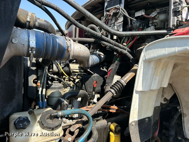 image for item EG1135 2007 Freightliner  Business Class M2 crane truck