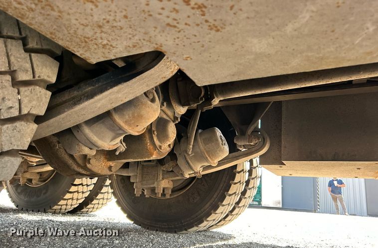 image for item EG1135 2007 Freightliner  Business Class M2 crane truck