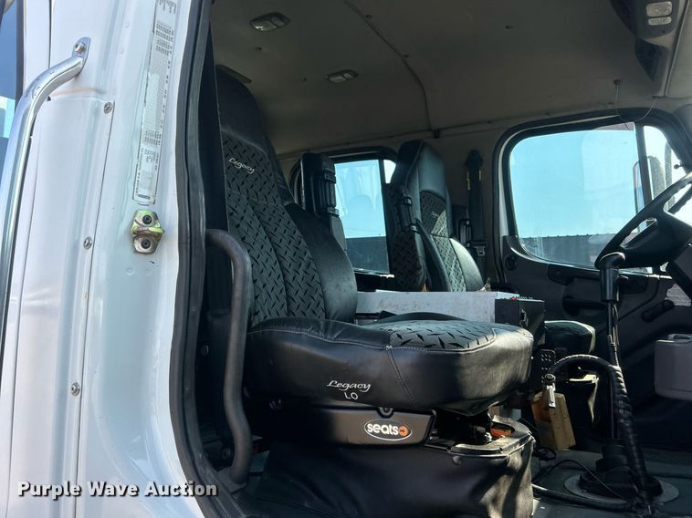 image for item EG1138 2007 Freightliner  Business Class M2 Crew Cab crane truck