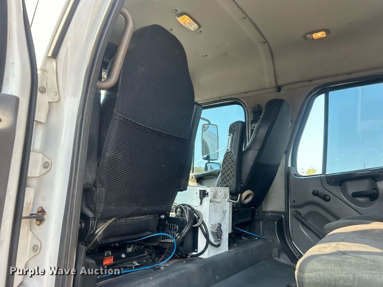 image for item EG1138 2007 Freightliner  Business Class M2 Crew Cab crane truck