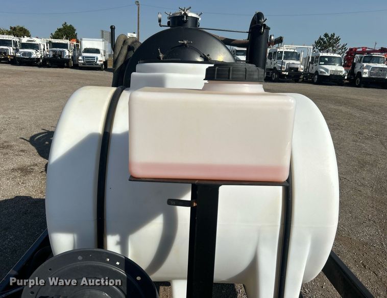 image for item EG1141 2017 Economy drilling solutions vacuum excavator