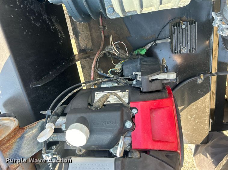 image for item EG1141 2017 Economy drilling solutions vacuum excavator