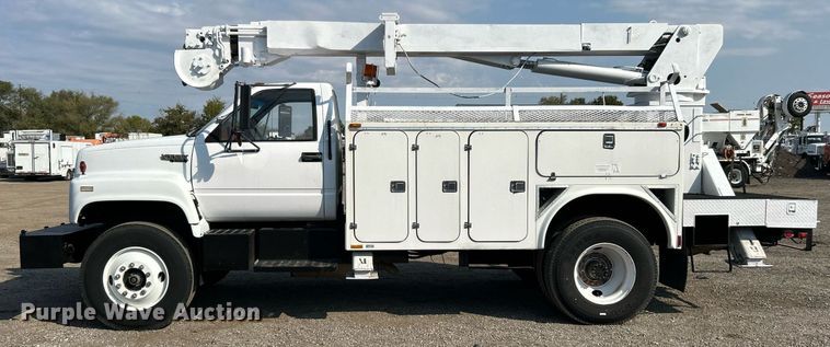 image for item EG1143 1992 Chevrolet  Kodiak C6500 digger derrick truck