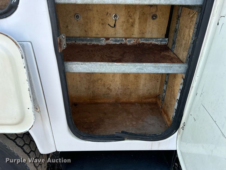 image for item EG1143 1992 Chevrolet  Kodiak C6500 digger derrick truck