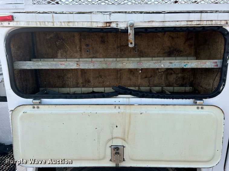 image for item EG1143 1992 Chevrolet  Kodiak C6500 digger derrick truck