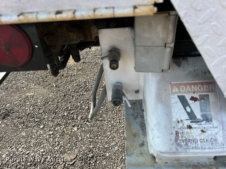 image for item EG1143 1992 Chevrolet  Kodiak C6500 digger derrick truck