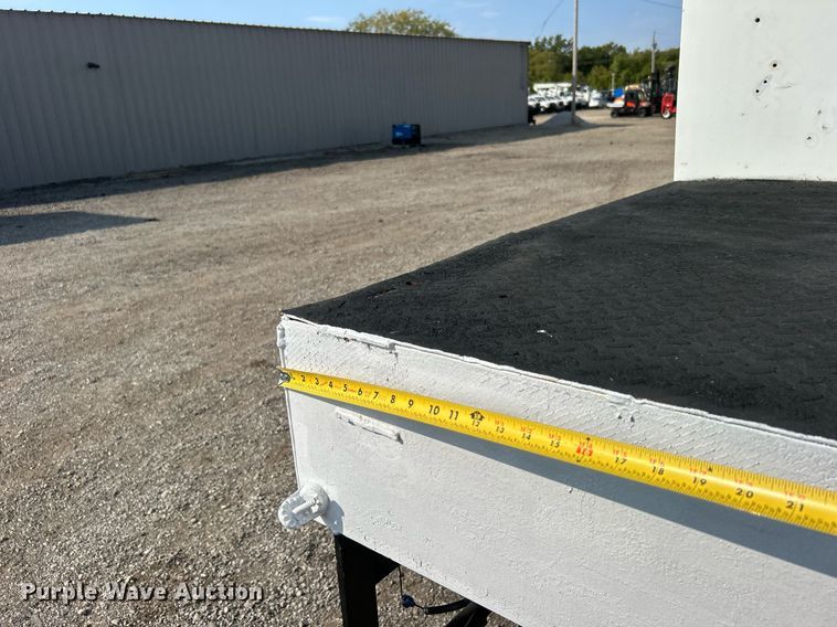 image for item EG1143 1992 Chevrolet  Kodiak C6500 digger derrick truck