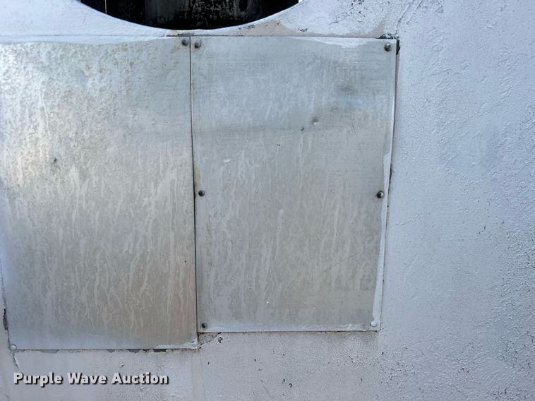 image for item EG1143 1992 Chevrolet  Kodiak C6500 digger derrick truck