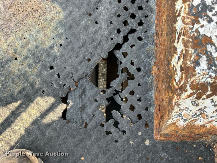 image for item EG1143 1992 Chevrolet  Kodiak C6500 digger derrick truck