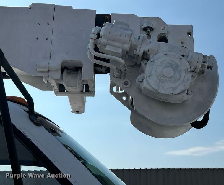 image for item EG1143 1992 Chevrolet  Kodiak C6500 digger derrick truck