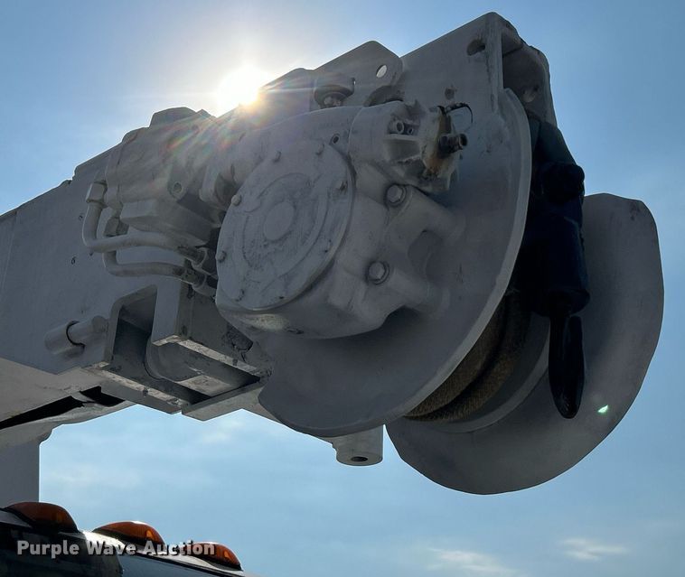 image for item EG1143 1992 Chevrolet  Kodiak C6500 digger derrick truck