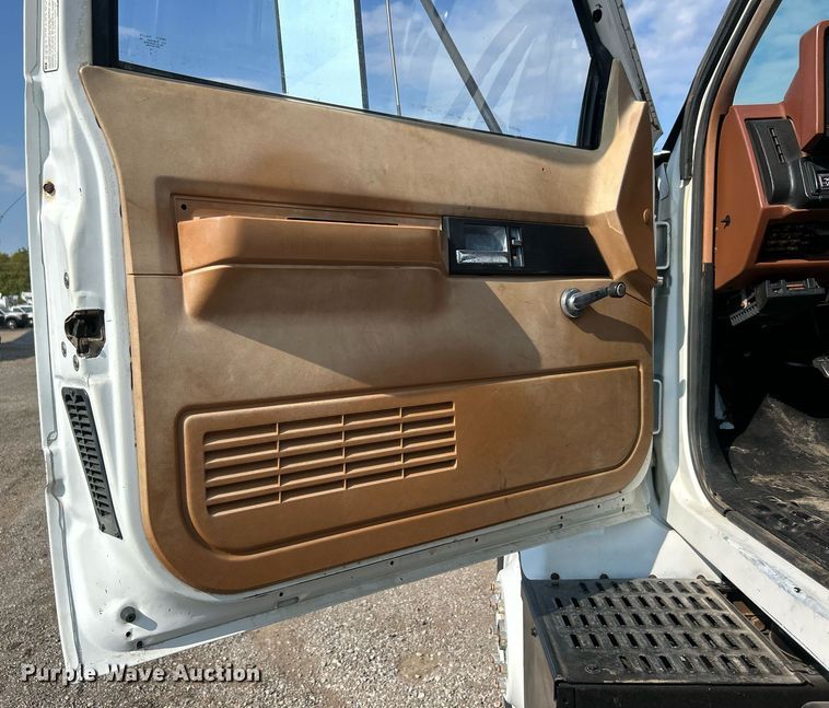 image for item EG1143 1992 Chevrolet  Kodiak C6500 digger derrick truck