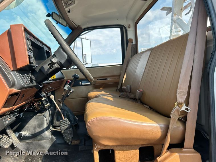 image for item EG1143 1992 Chevrolet  Kodiak C6500 digger derrick truck