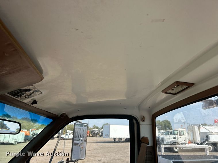 image for item EG1143 1992 Chevrolet  Kodiak C6500 digger derrick truck