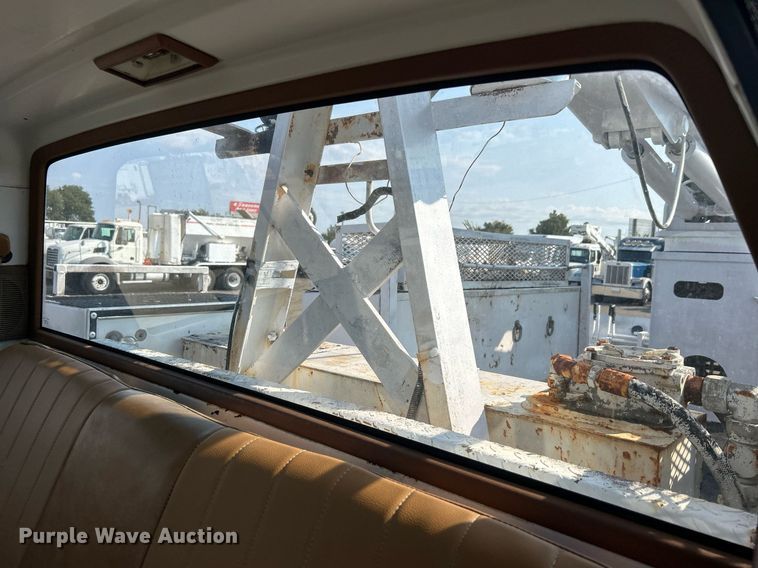 image for item EG1143 1992 Chevrolet  Kodiak C6500 digger derrick truck