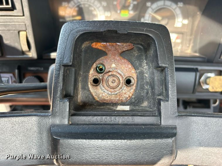 image for item EG1143 1992 Chevrolet  Kodiak C6500 digger derrick truck