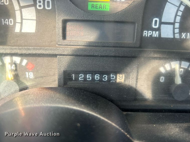 image for item EG1143 1992 Chevrolet  Kodiak C6500 digger derrick truck