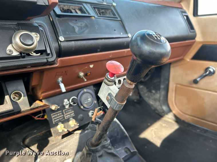 image for item EG1143 1992 Chevrolet  Kodiak C6500 digger derrick truck