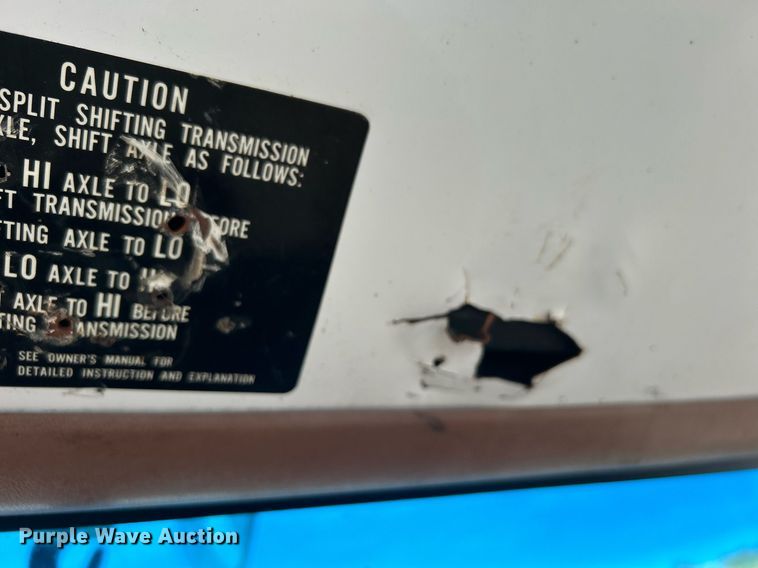 image for item EG1143 1992 Chevrolet  Kodiak C6500 digger derrick truck