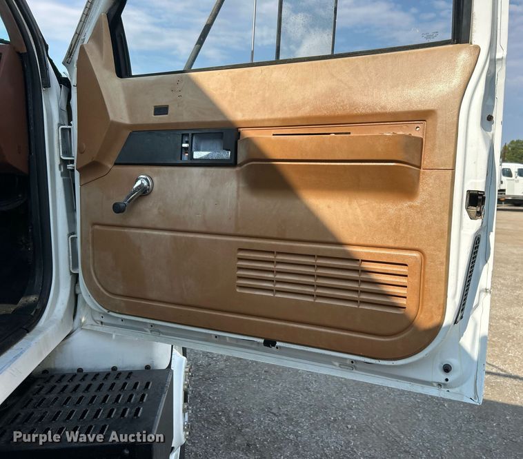 image for item EG1143 1992 Chevrolet  Kodiak C6500 digger derrick truck