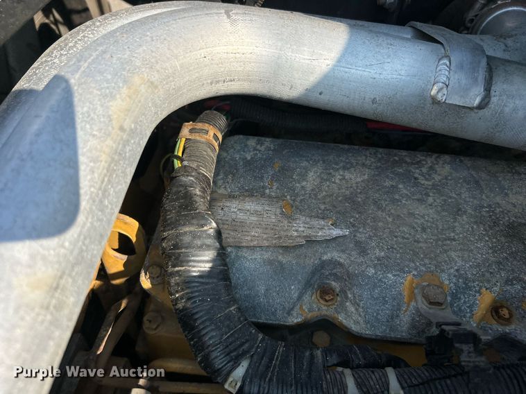 image for item EG1143 1992 Chevrolet  Kodiak C6500 digger derrick truck