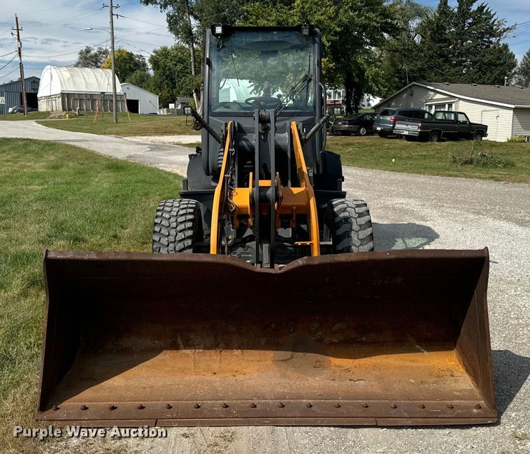 image for item EG6680 2017 Case 221F wheel loader