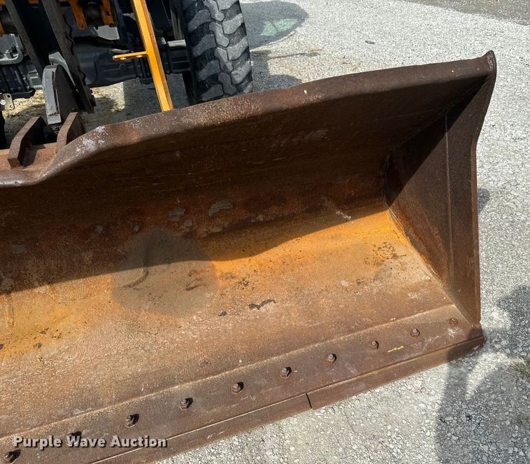 image for item EG6680 2017 Case 221F wheel loader